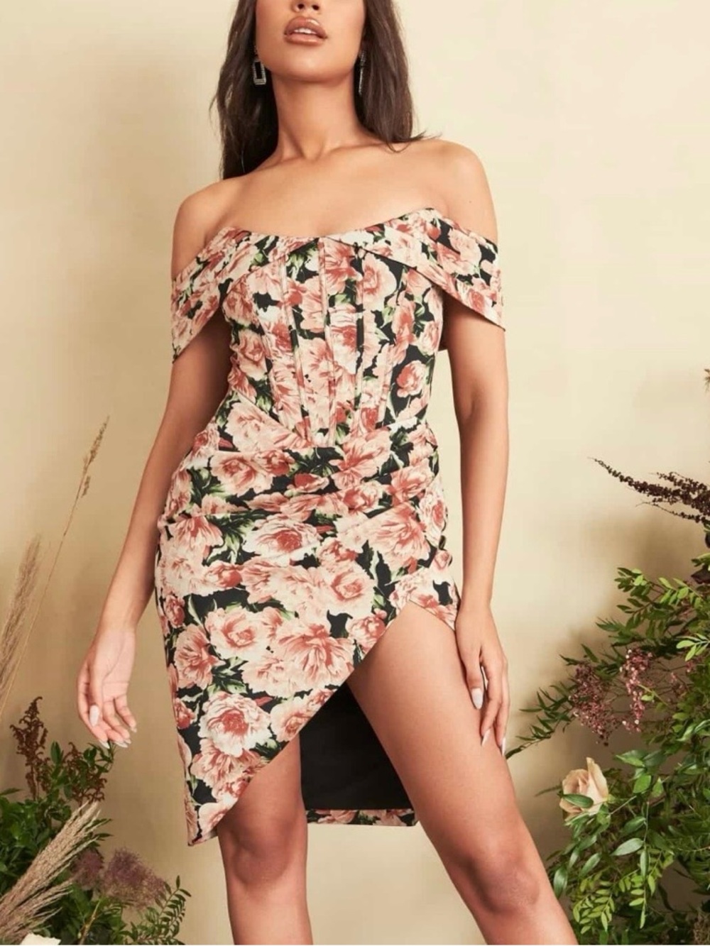 NWT Lavish Alice Bardot Off Shoulder Dress in Dark Floral Size 6